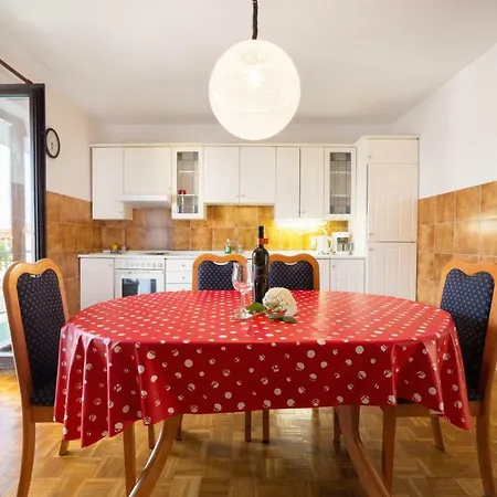 Apartment Milka Vodice