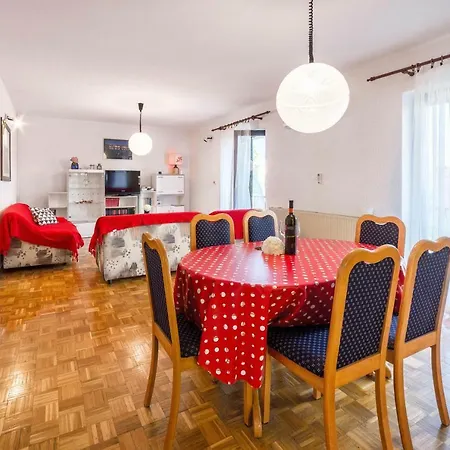 Milka Apartment Vodice